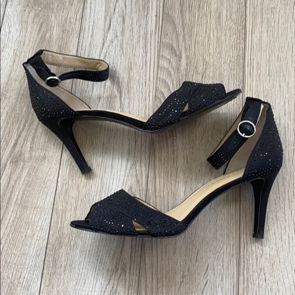 Audrey Brooke black crystal heels - Picture 5 of 5